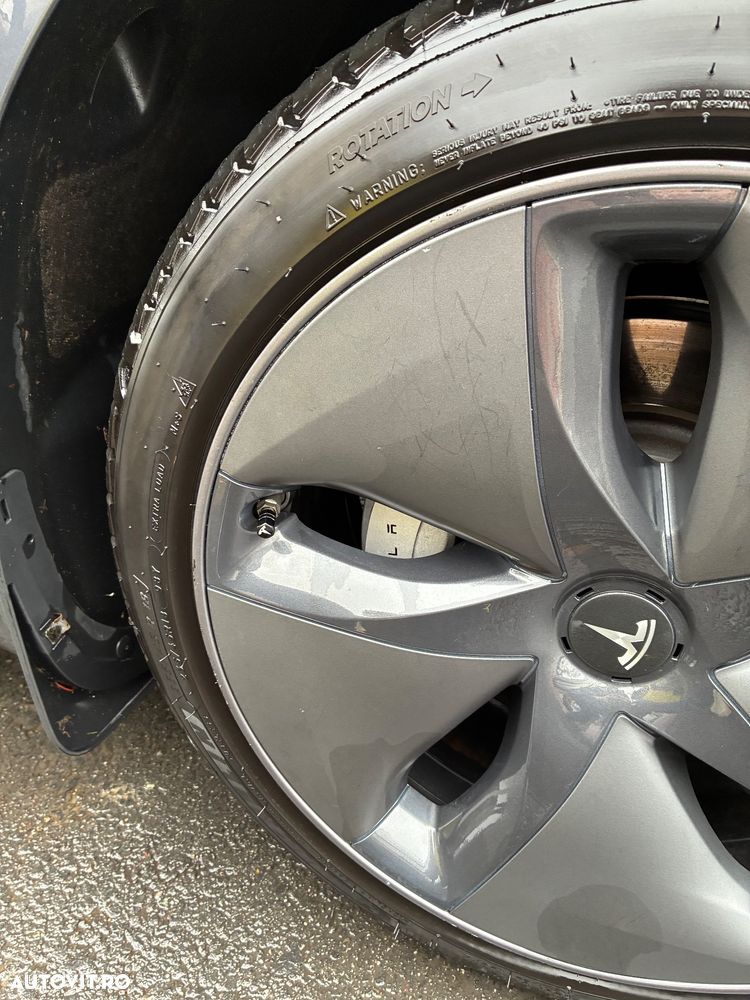 Tesla Model 3 AWD Dual Motor - 11