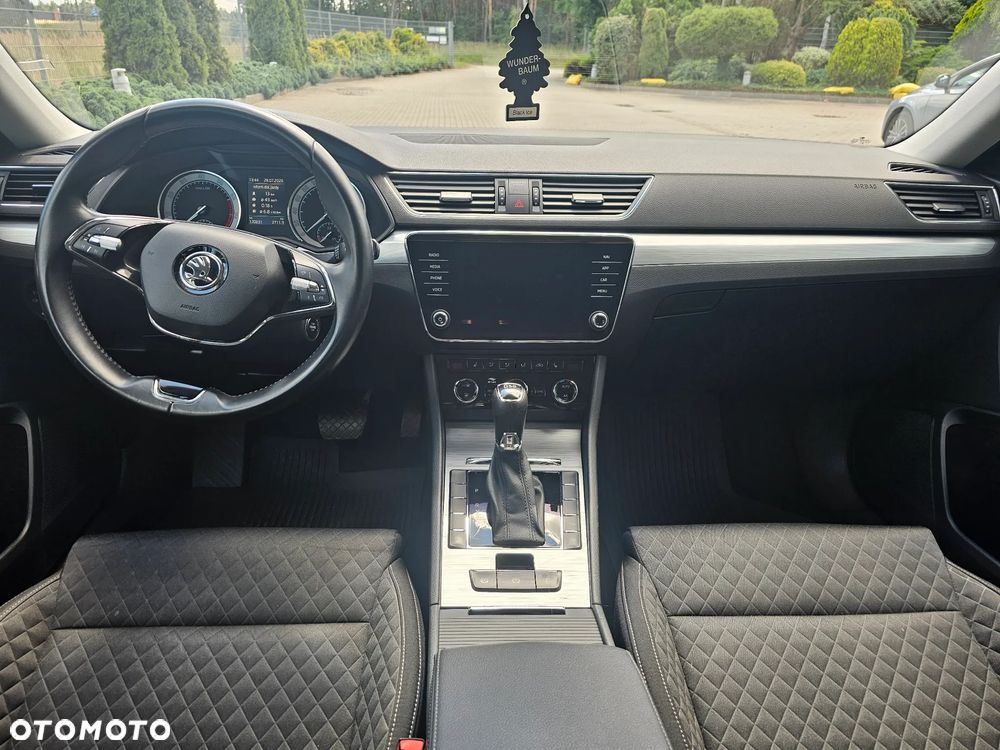 Skoda Superb 1.5 TSI Ambition DSG - 9