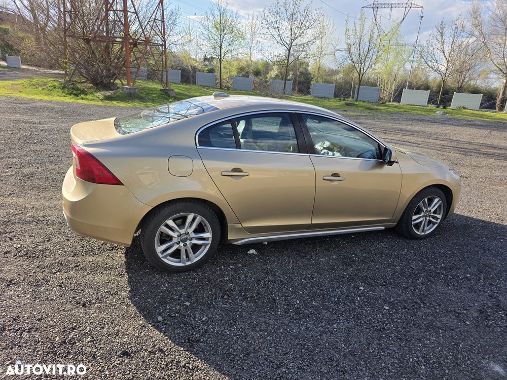 Volvo S60 - 3