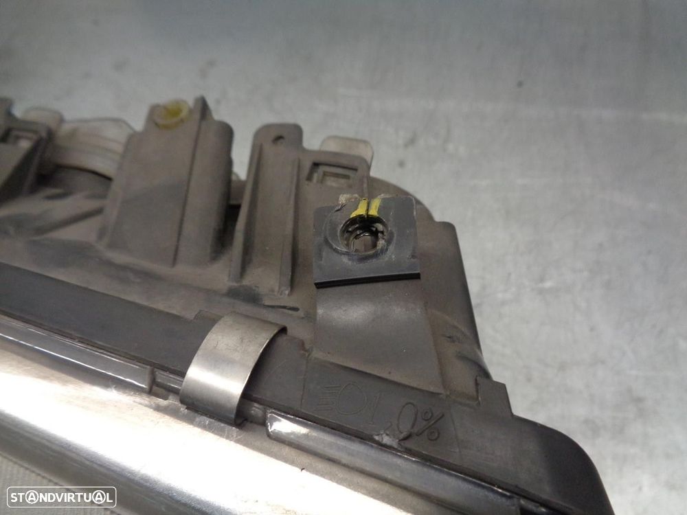 FAROL DIREITO SKODA FABIA I 2004 -6Y1941016R - 1