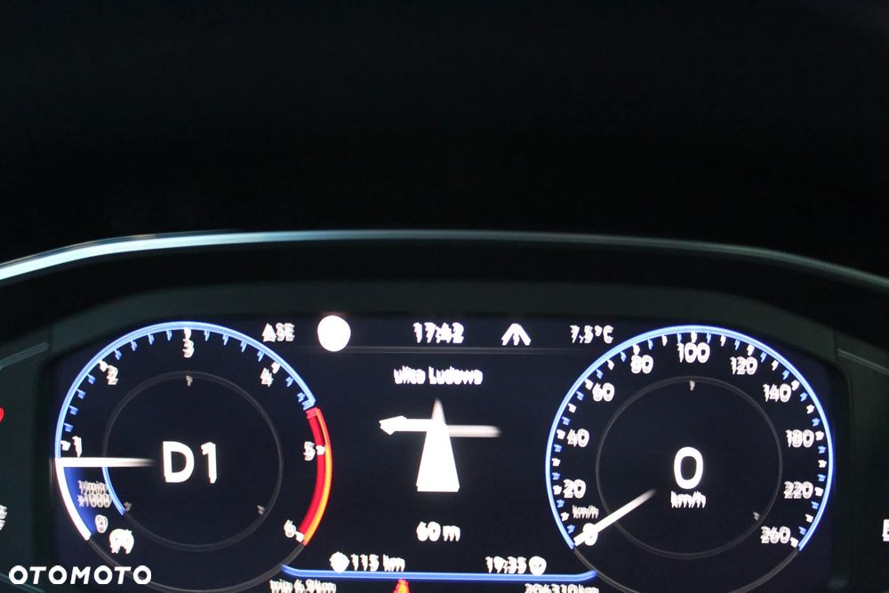 Volkswagen Passat 2.0 TDI SCR DSG 4Motion Business - 17