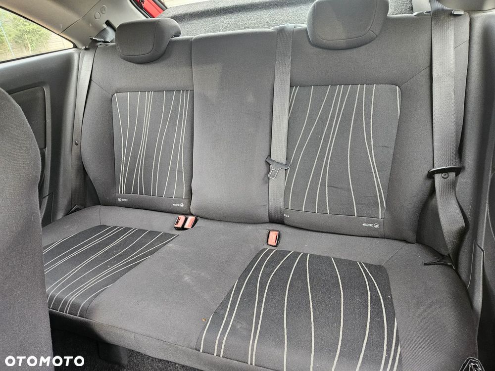 Opel Corsa 1.4 16V Cosmo - 13