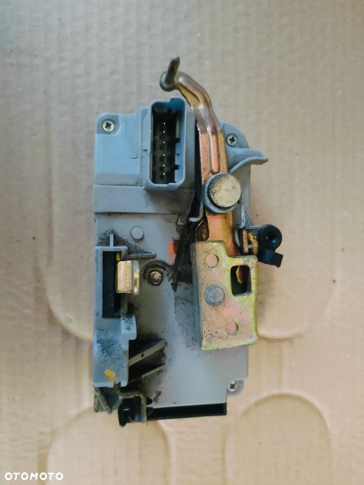 CITROEN C8 02- ZAMEK LEWY PRZÓD 6-PIN - 4