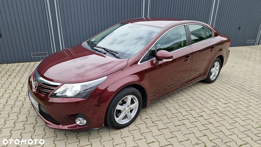 Toyota Avensis 2.0 D-4D Premium - 2