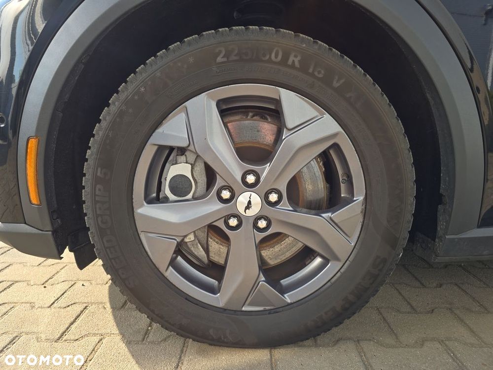 Ford Mustang Mach-E 98kWh RWD - 28