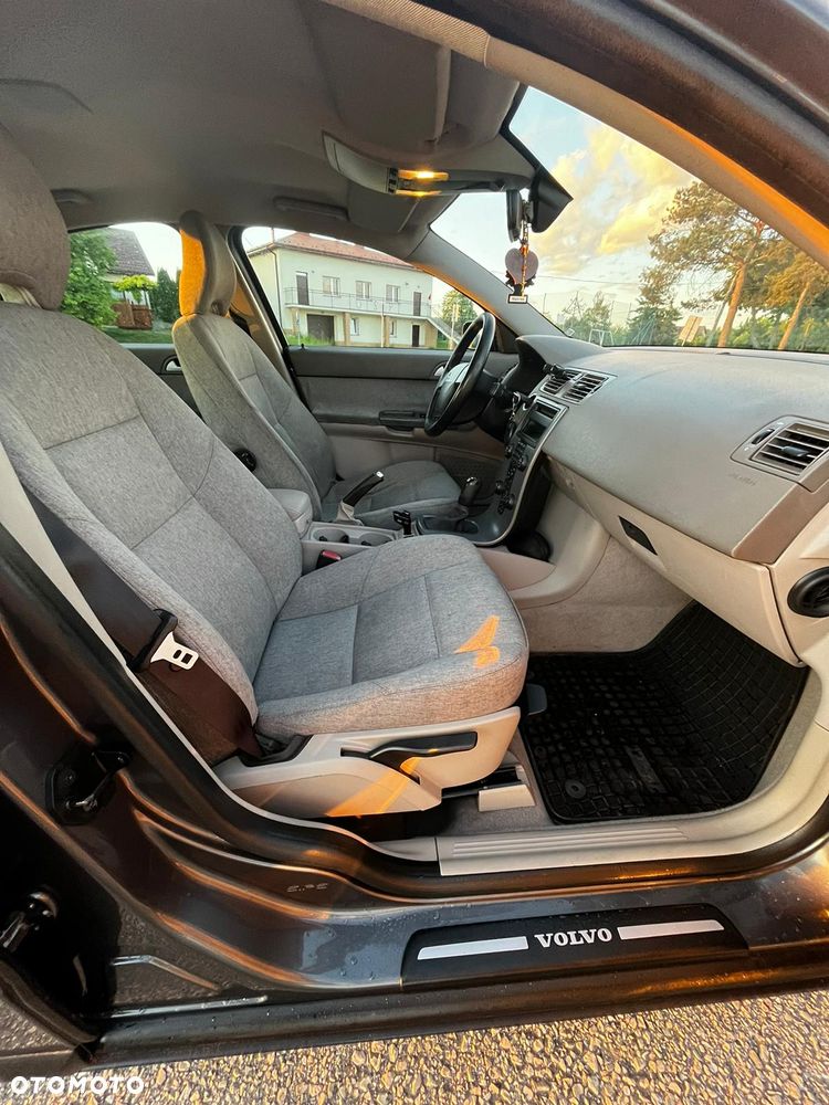 Volvo S40 2.0D - 14