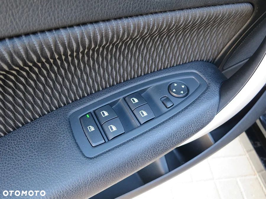 BMW Seria 1 118d - 20