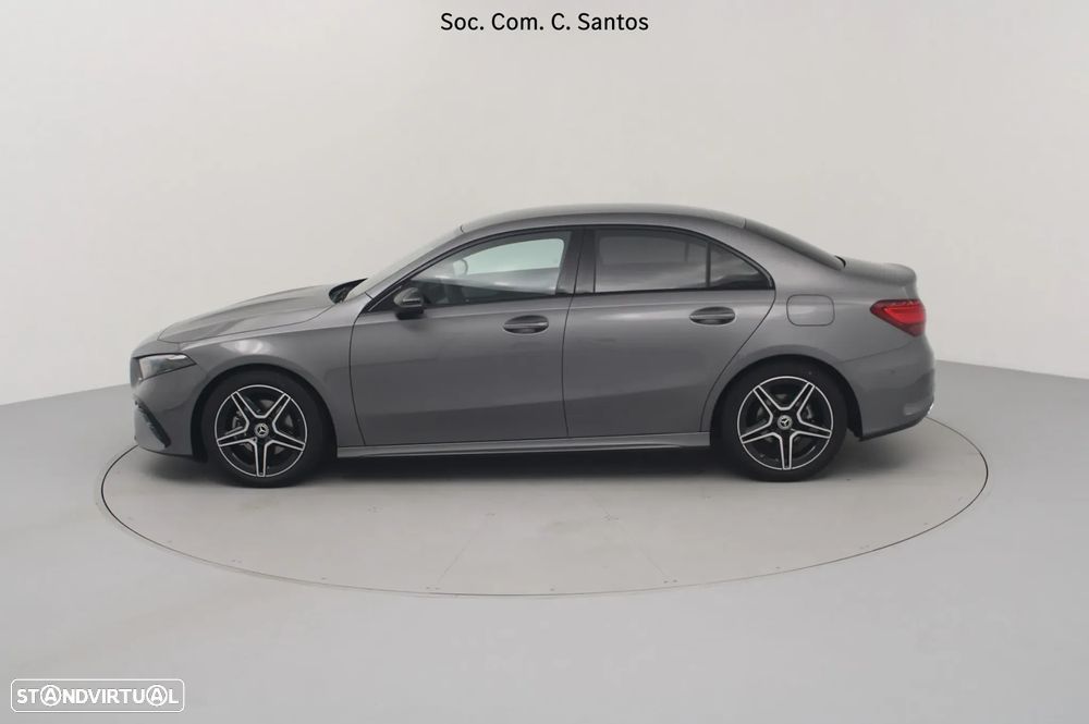 Mercedes-Benz A 180 Limousine d AMG Line Aut. - 4