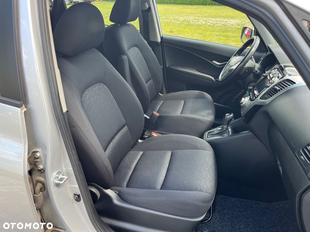 Hyundai ix20 1.6 Premium - 17