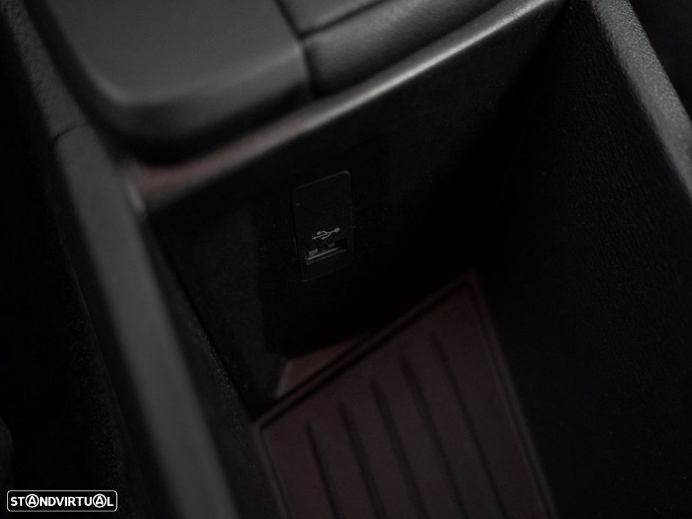 BMW X1 16 d sDrive Advantage Auto - 40