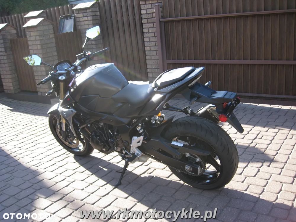 Suzuki GSX - 5