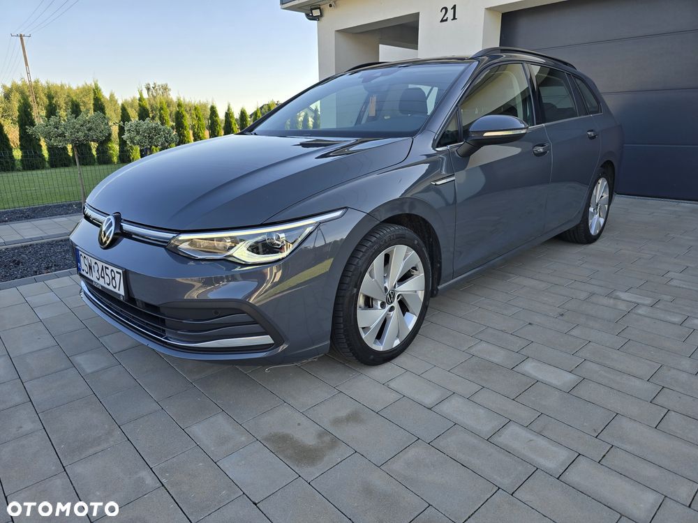 Volkswagen Golf - 1