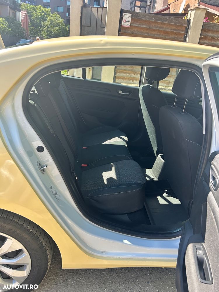 Renault Megane - 9
