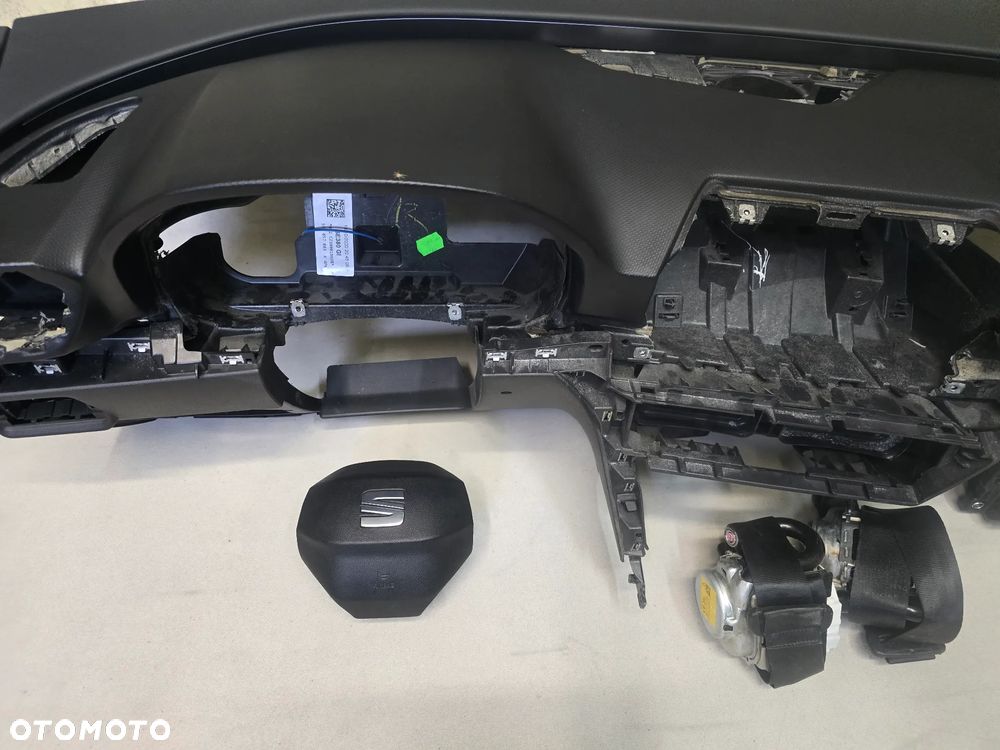 SEAT leon 4 IV DESKA KONSOLA KOKPIT AIRBAG - 2