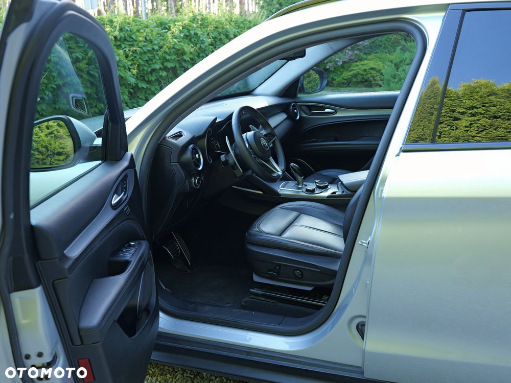 Alfa Romeo Stelvio 2.0 Turbo Super Q4 - 24