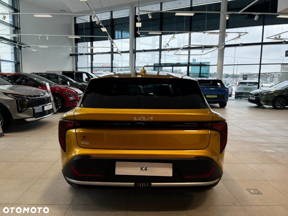 Kia K4 - 4