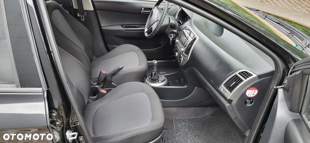 Hyundai i20 1.25 Comfort - 16