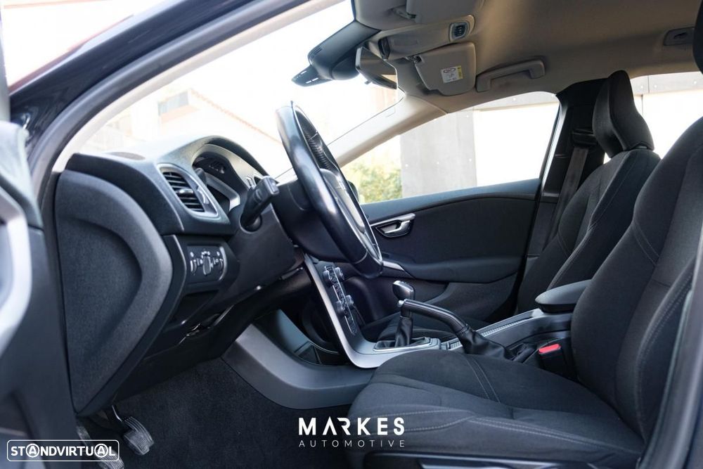 Volvo V40 1.6 D2 Momentum - 5