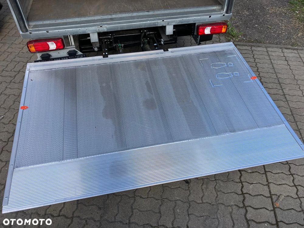 Iveco Daily 3.0 35C16 winda kontener - 17