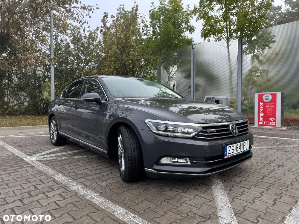 Volkswagen Passat 2.0 TDI Bi-Turbo BMT 4Mot Highline DSG - 1