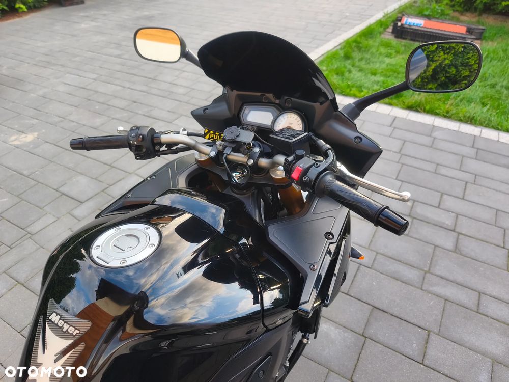 Yamaha FZ8 - 12