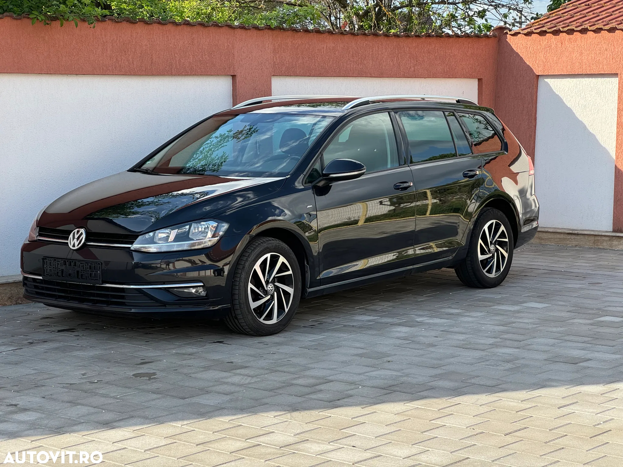 Volkswagen Golf 1.6 TDI SCR DSG Join - 24