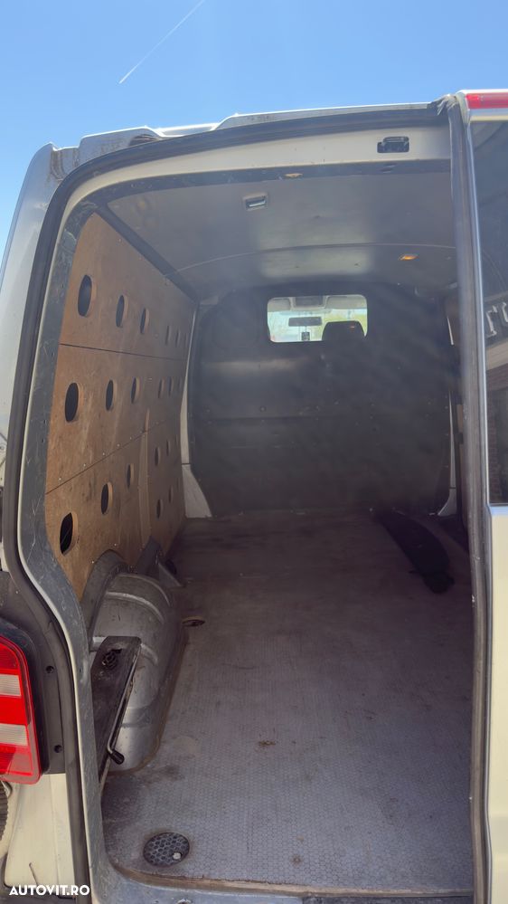 Volkswagen Transporter - 15