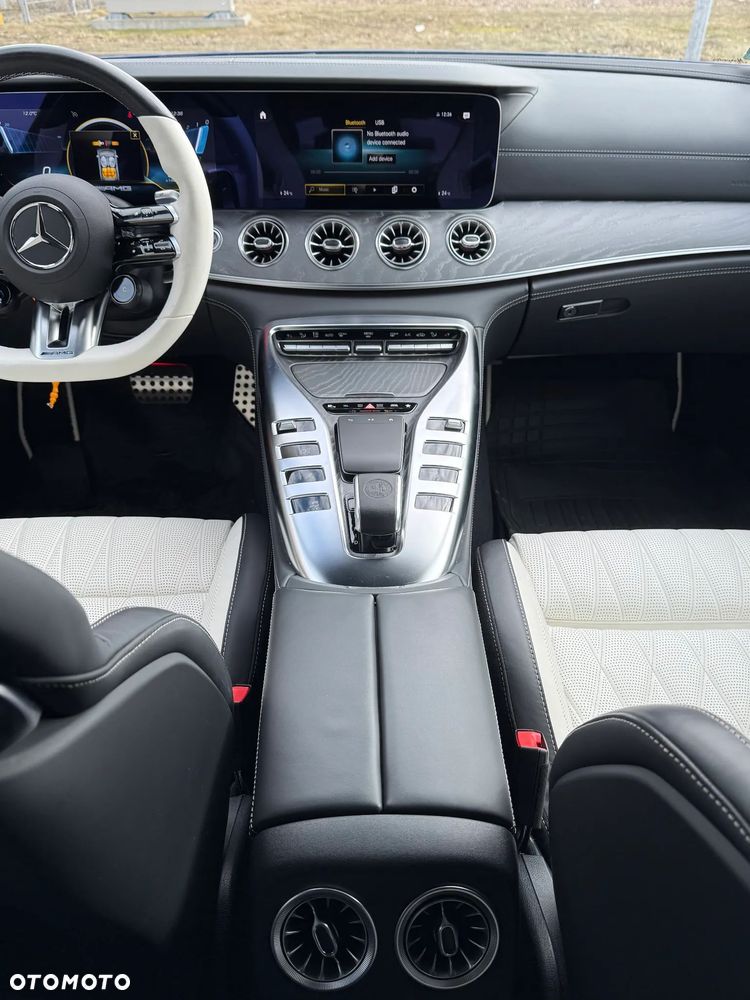 Mercedes-Benz AMG GT 43 4-Matic+ - 11