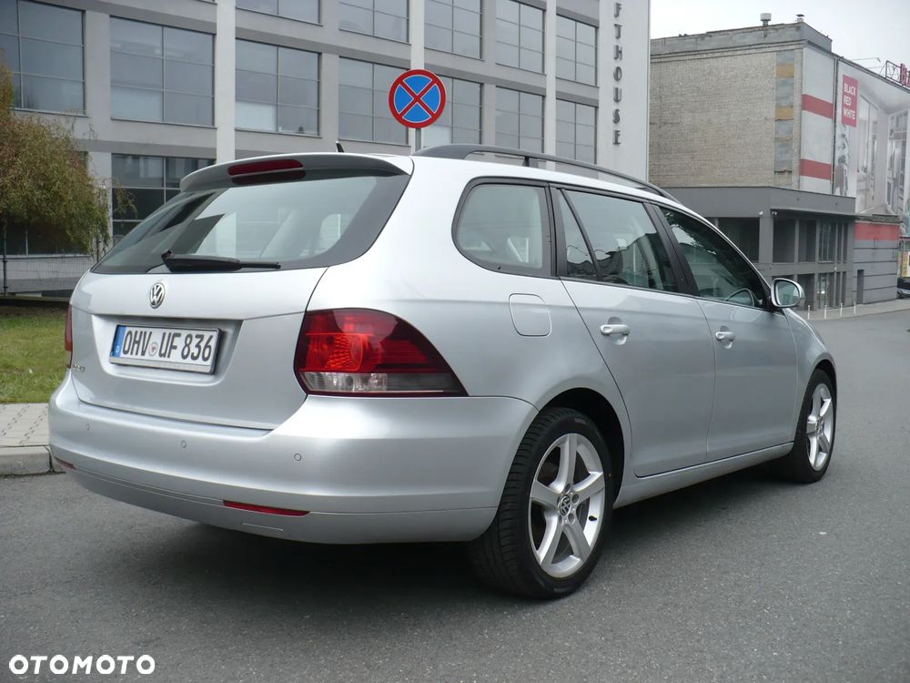 Volkswagen Golf 1.6 Tour - 6