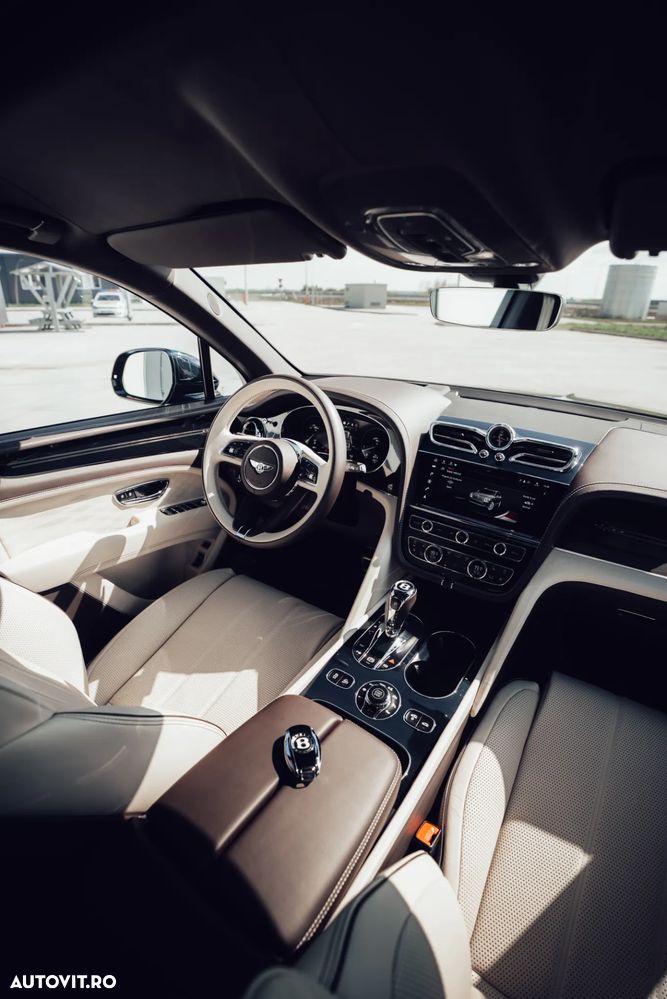 Bentley Bentayga - 17
