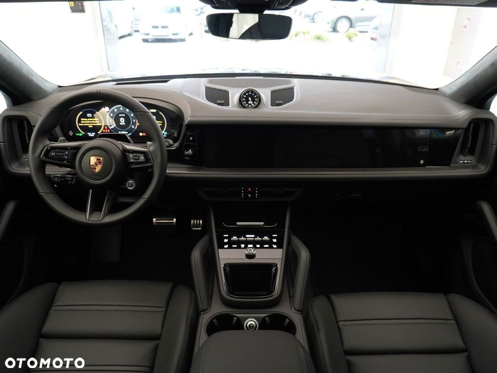 Porsche Cayenne GTS - 36
