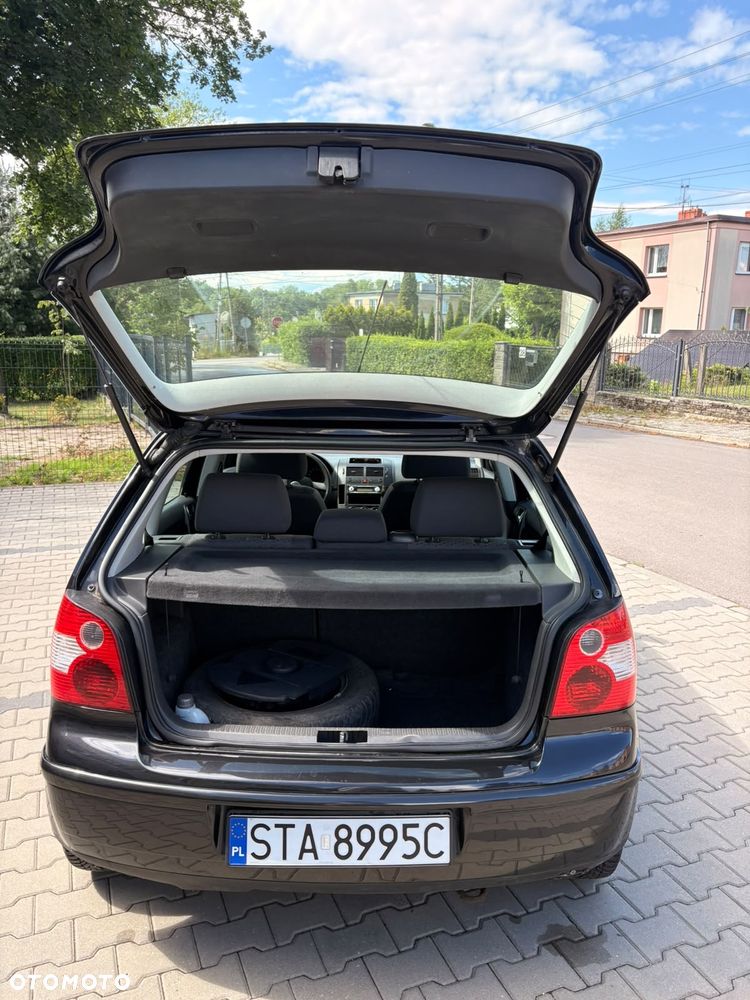 Volkswagen Polo 1.4 16V Basis - 18