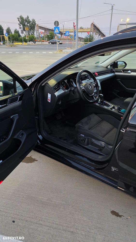 Volkswagen Passat 2.0 TDI DSG Comfortline - 13