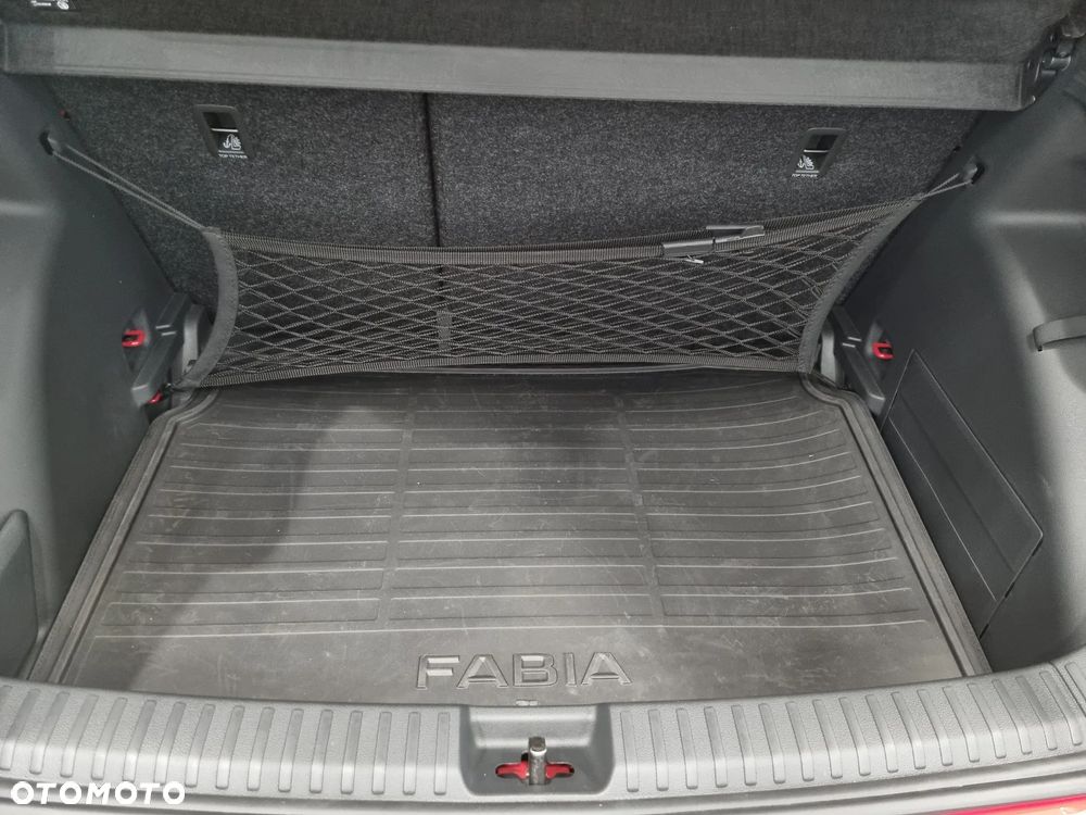 Skoda Fabia 1.0 TSI Drive DSG - 19