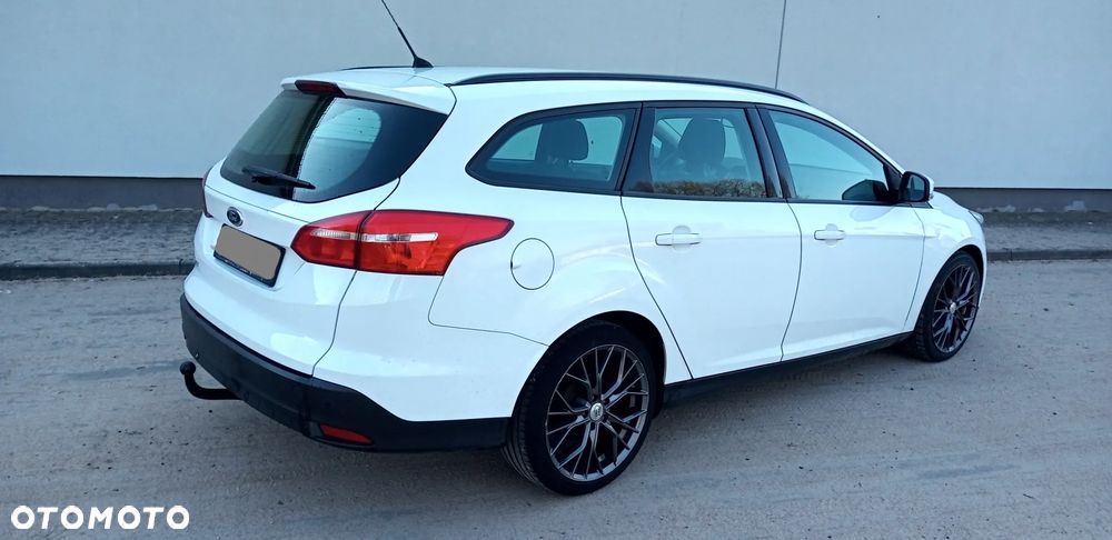 Ford Focus 1.5 TDCi Titanium - 9
