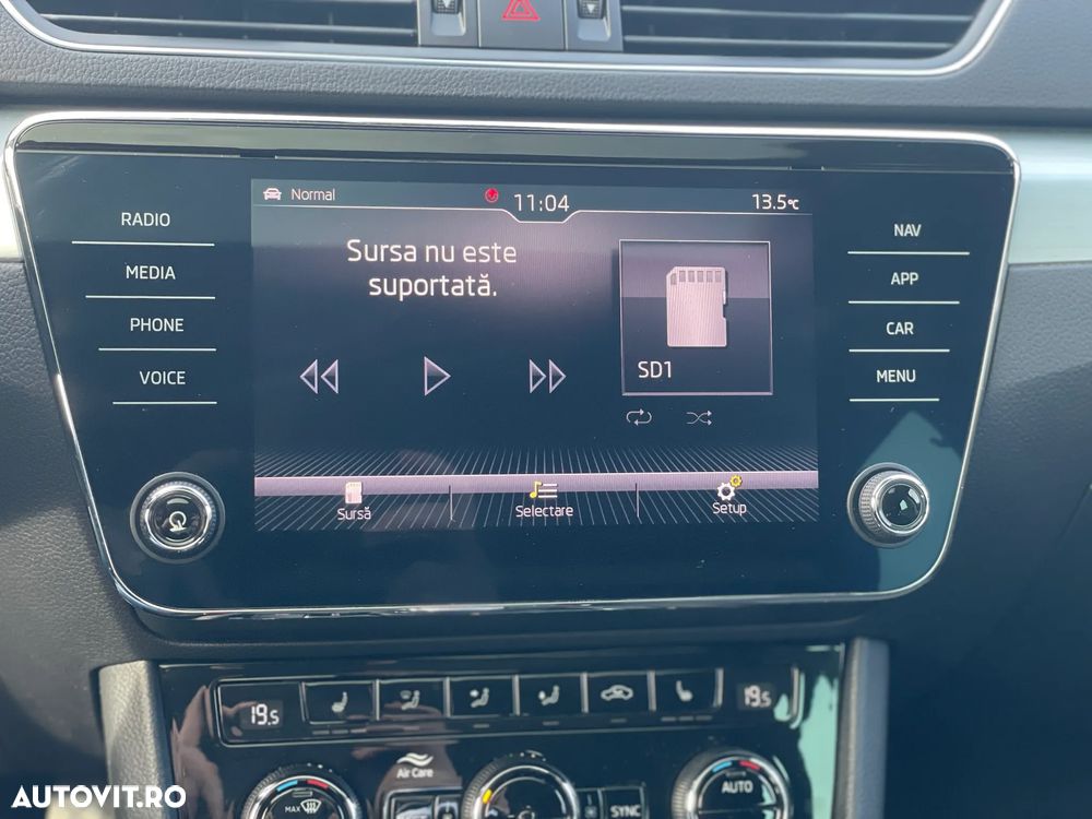 Skoda Superb 2.0 TDI DSG Premium Edition - 23