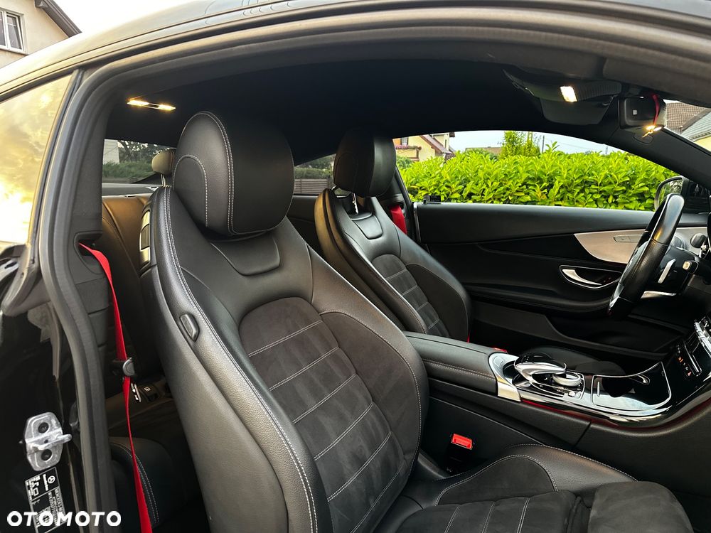 Mercedes-Benz Klasa C 200 9G-TRONIC - 26