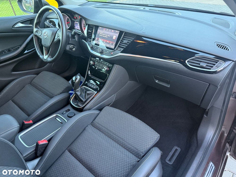 Opel Astra 1.4 Turbo Business - 23