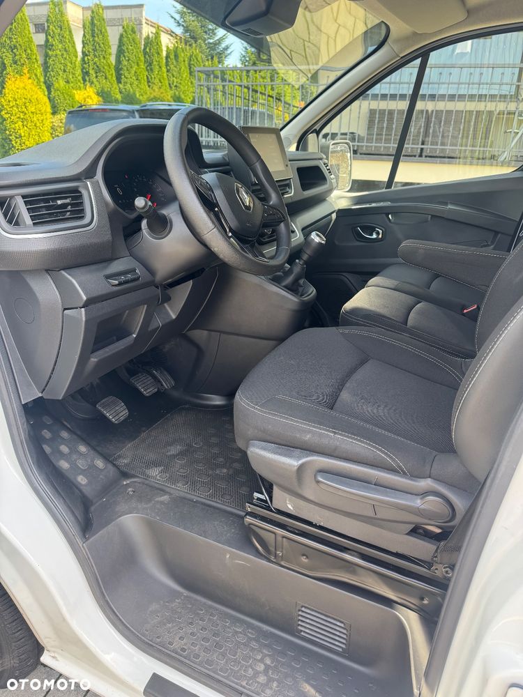 Renault Trafic - 13
