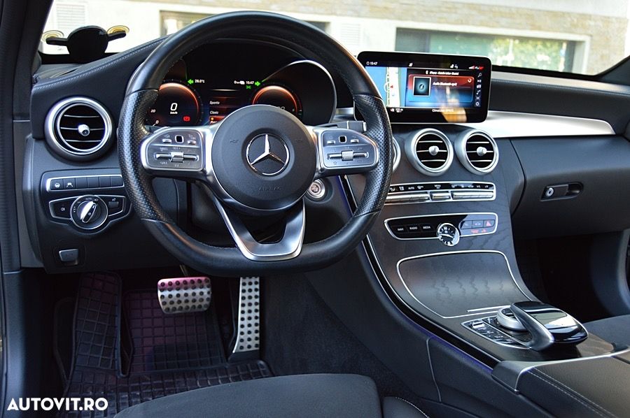 Mercedes-Benz C 300 e 4MATIC 9G-TRONIC AMG Line - 23