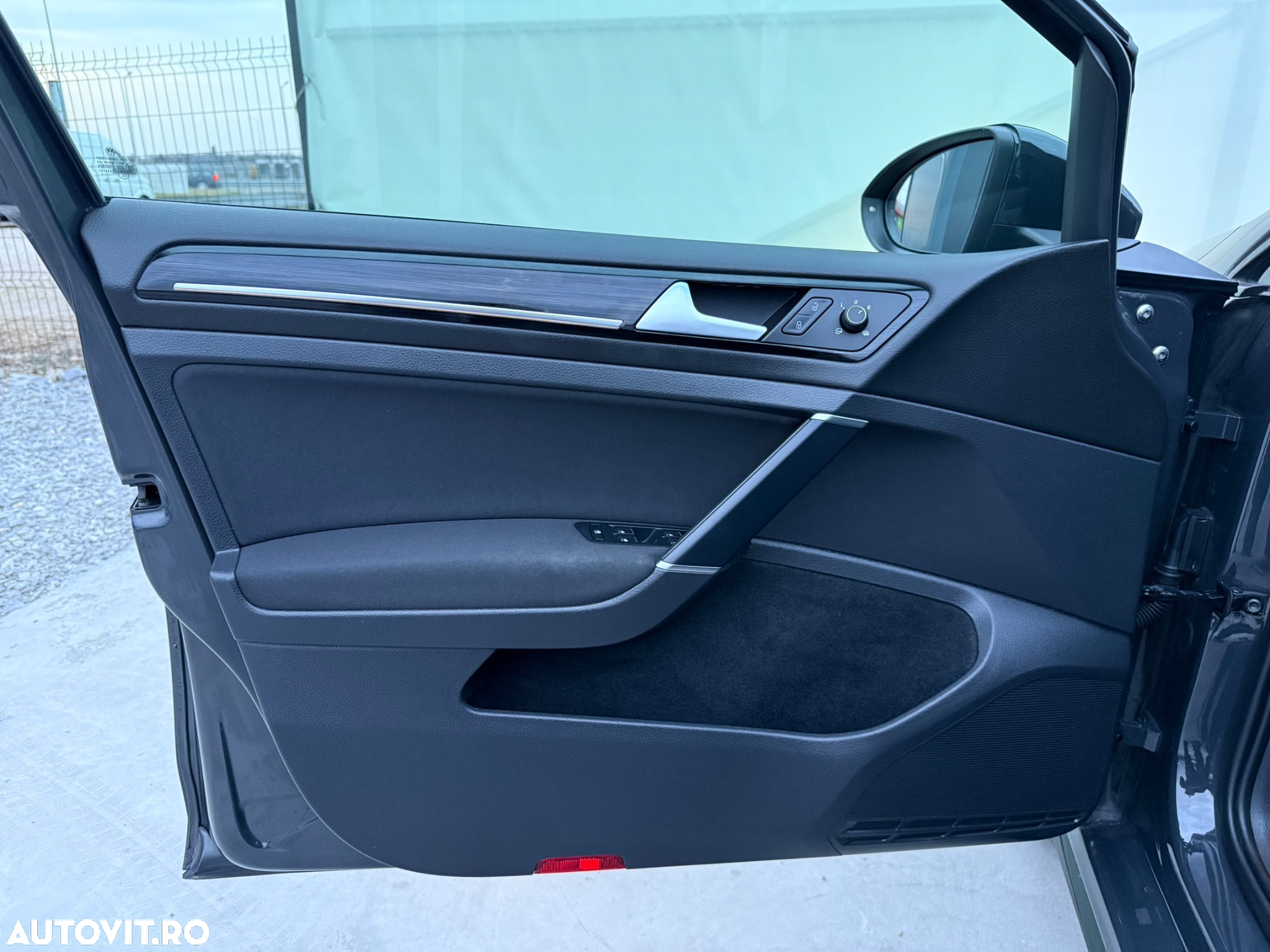 Volkswagen Golf 2.0 TDI DSG R-Line - 18