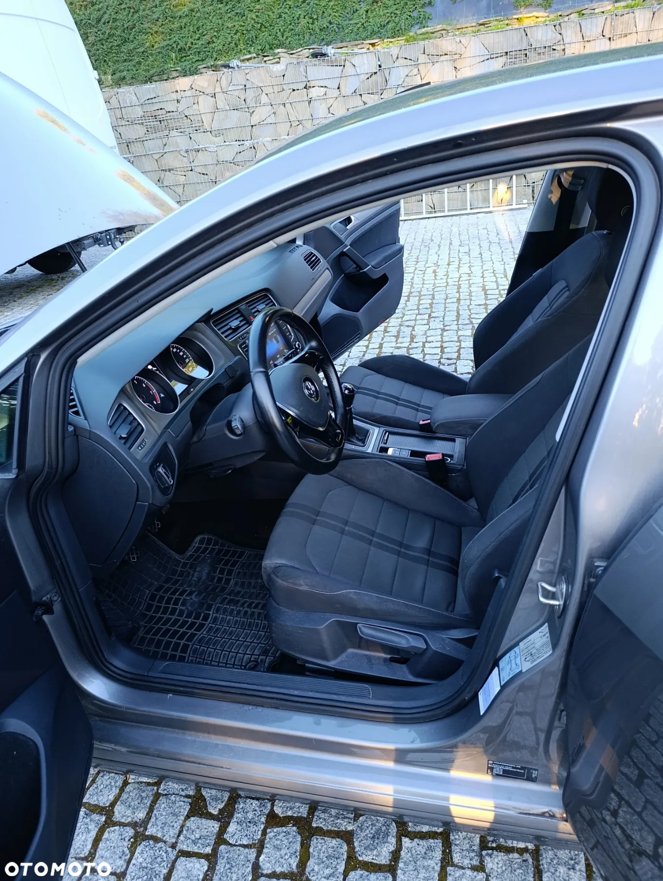 Volkswagen Golf - 13