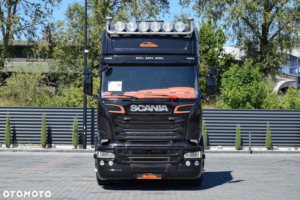 Scania R520 V8 / EURO 6 / FULL AIRMATIC / RETARDER / KLIMATYZACJA / ACC / 2 ZBIORNIKI PALIWA / ALUFELGI / LEDY / FULL SPOILERY / WERSJA PREMIUM / SPROWADZONA - 2