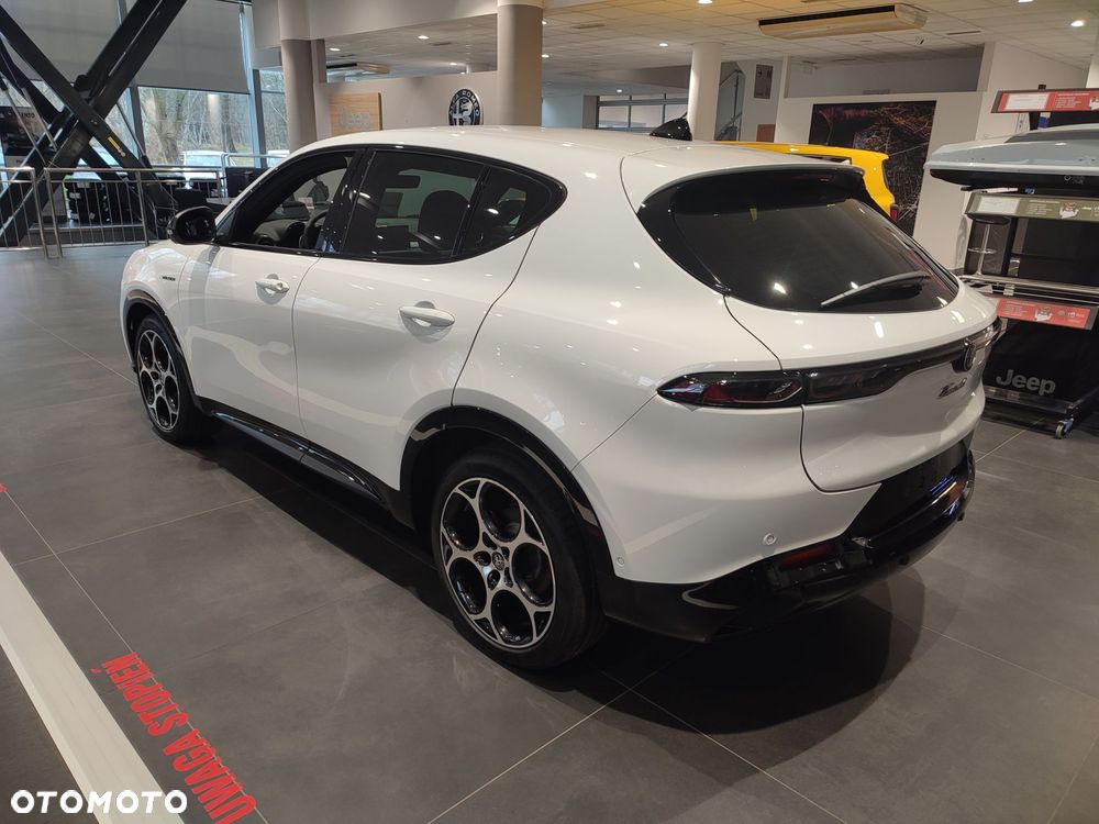 Alfa Romeo Tonale 1.5 T4 GSE mHEV Veloce DCT - 4