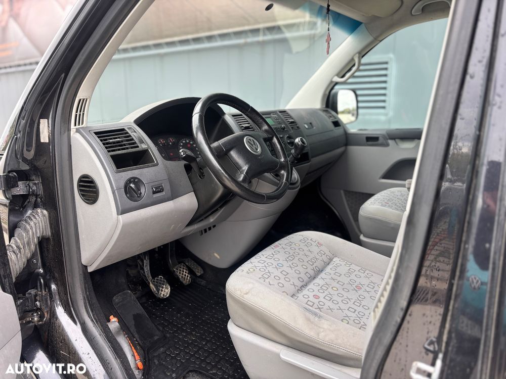Volkswagen Transporter - 4