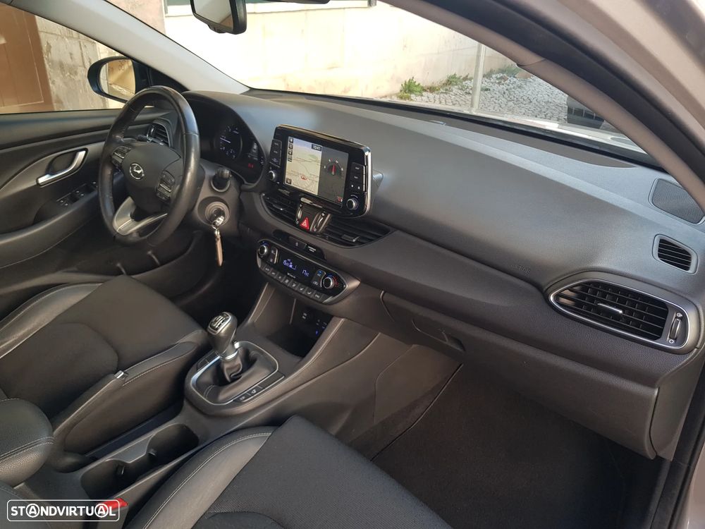 Hyundai i30 1.6 CRDi Launch Edition - 34