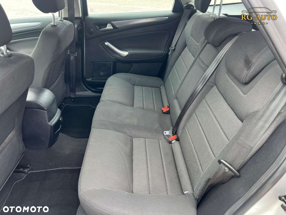 Ford Mondeo - 28