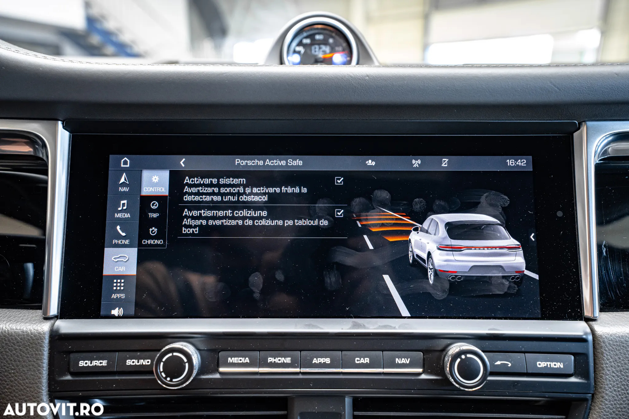 Porsche Macan S - 8