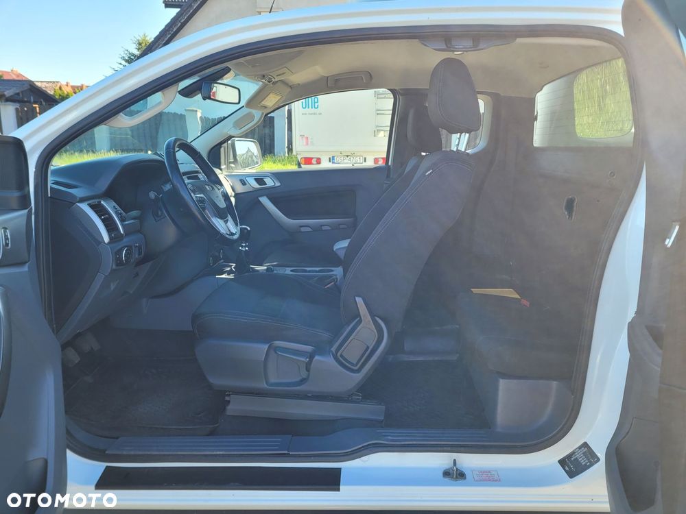 Ford Ranger XLT - 25