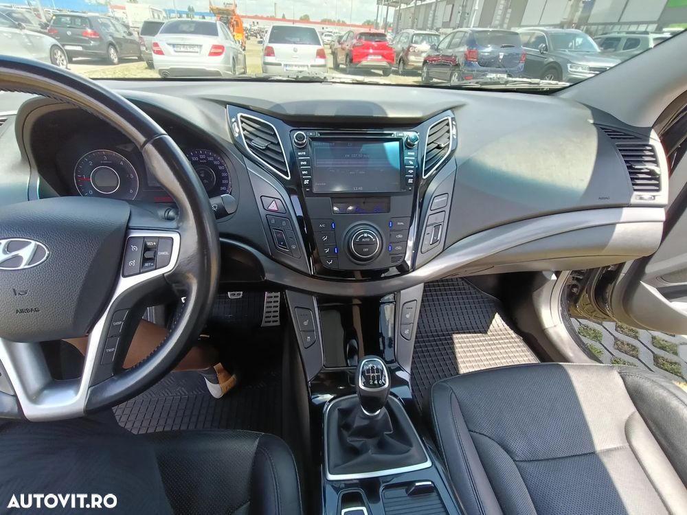 Hyundai i40 1.7 CRDI DPF Sedan TPMS Highway+ - 14